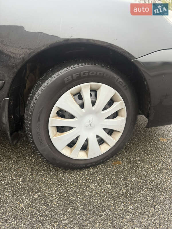 Седан Mitsubishi Lancer 2007 в Киеве