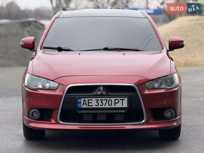 Седан Mitsubishi Lancer 2014 в Днепре