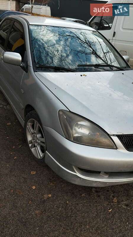 Седан Mitsubishi Lancer 2006 в Кам'янському фото 3 Седан Mitsubishi Lancer 2006 в Кам'янському