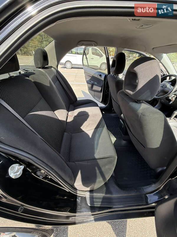 Седан Mitsubishi Lancer 2008 в Киеве