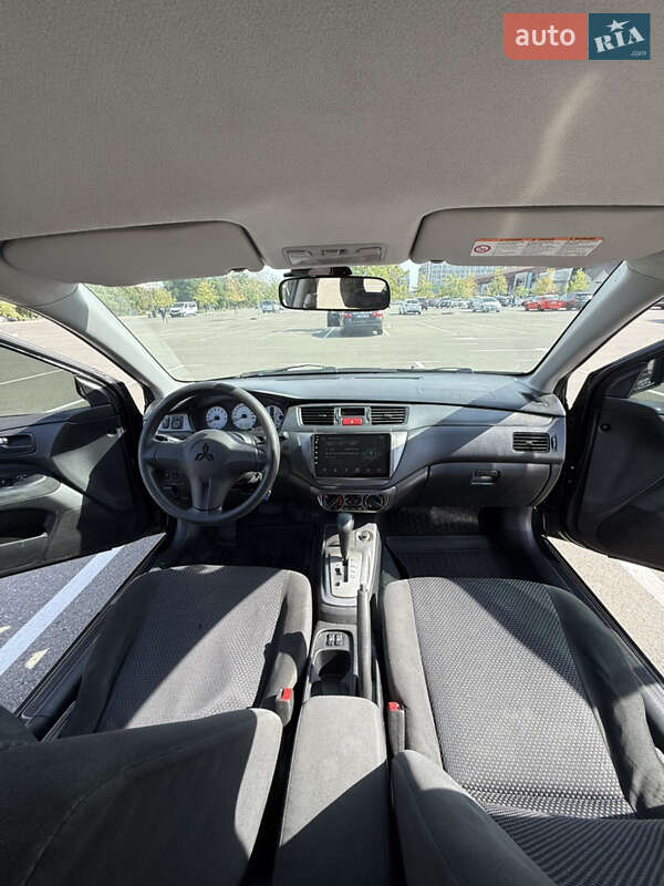 Седан Mitsubishi Lancer 2008 в Киеве