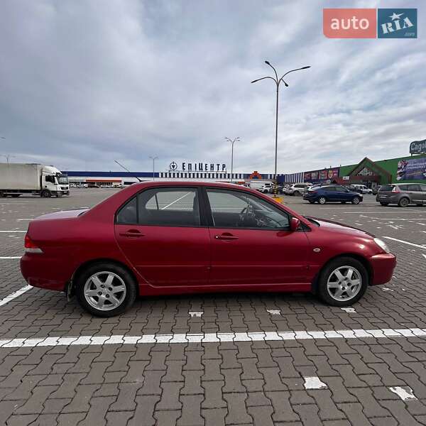 Седан Mitsubishi Lancer 2007 в Черновцах