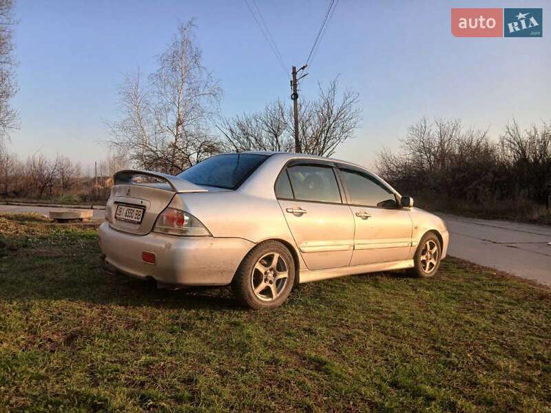 Седан Mitsubishi Lancer 2004 в Харкові