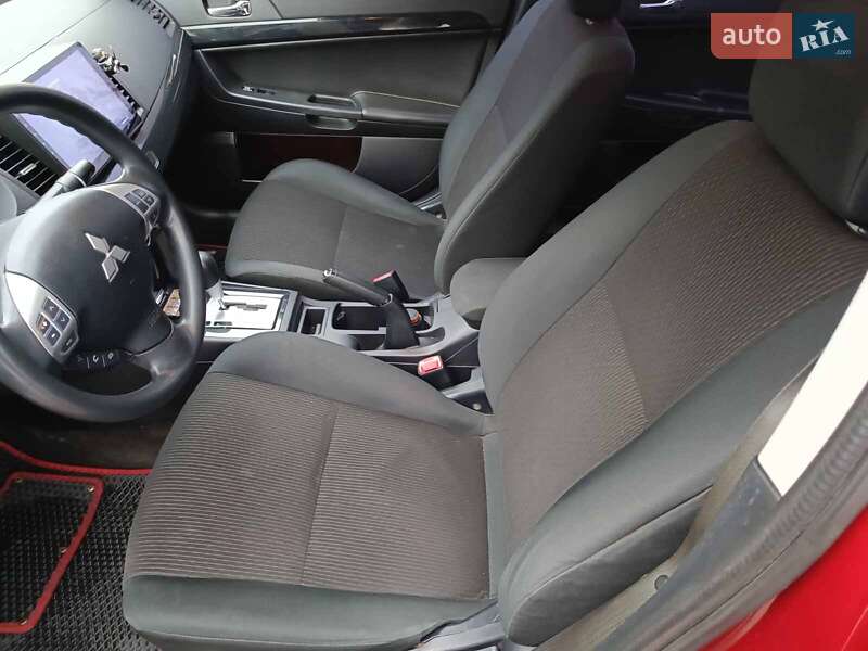 Седан Mitsubishi Lancer 2016 в Харкові