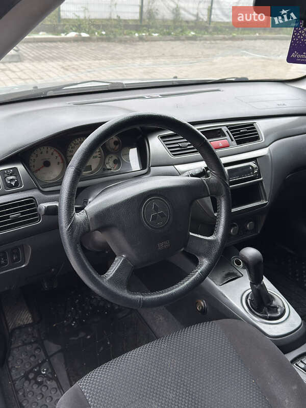 Седан Mitsubishi Lancer 2006 в Львові фото 12 Седан Mitsubishi Lancer 2006 в Львові