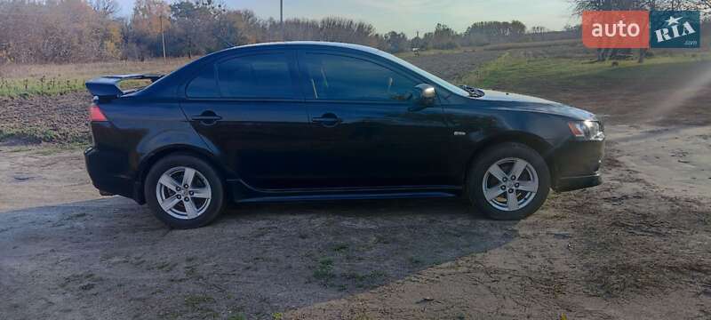 Седан Mitsubishi Lancer 2008 в Ичне