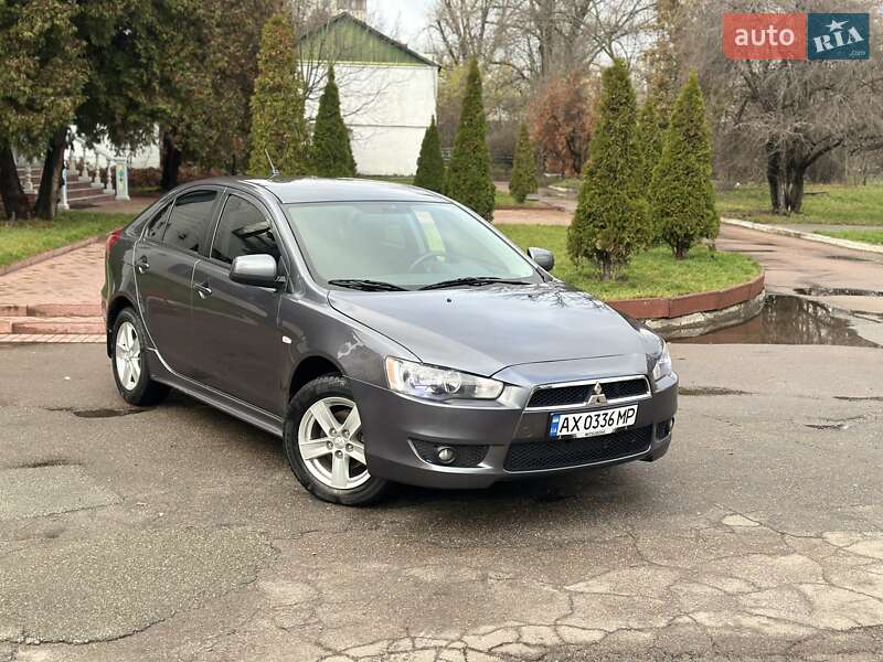 Хетчбек Mitsubishi Lancer 2009 в Києві