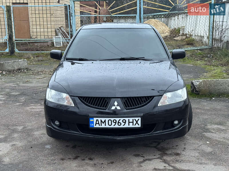Седан Mitsubishi Lancer 2005 в Житомирі фото 5 Седан Mitsubishi Lancer 2005 в Житомирі