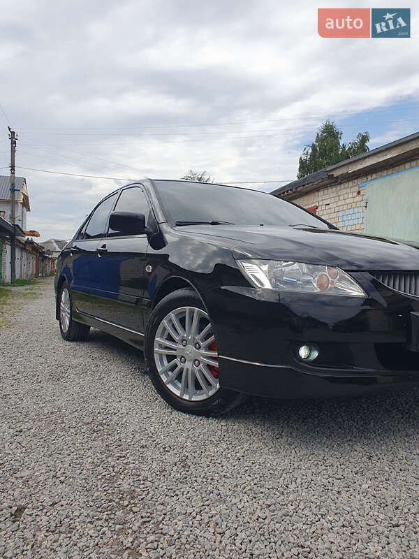 Седан Mitsubishi Lancer 2005 в Житомирі фото 48 Седан Mitsubishi Lancer 2005 в Житомирі