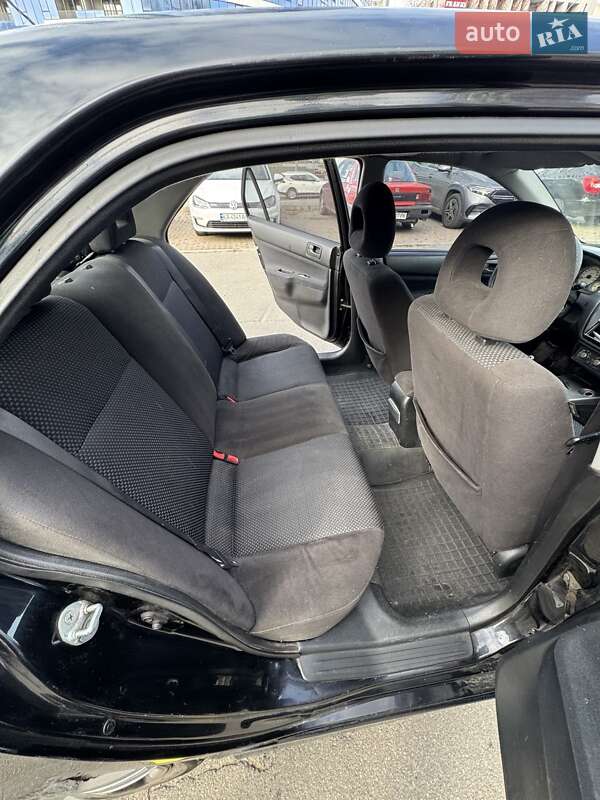 Седан Mitsubishi Lancer 2006 в Києві