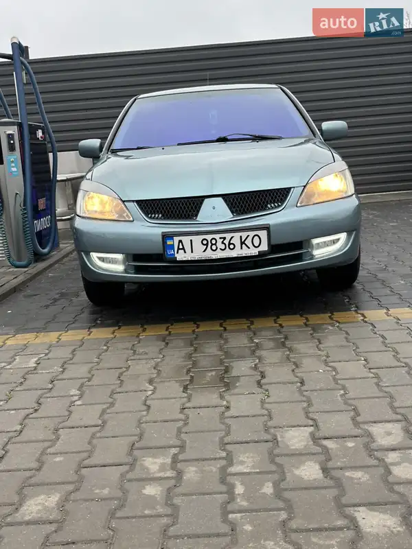 Mitsubishi Lancer