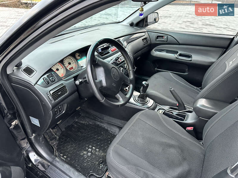Седан Mitsubishi Lancer 2005 в Черновцах фото 10 Седан Mitsubishi Lancer 2005 в Черновцах