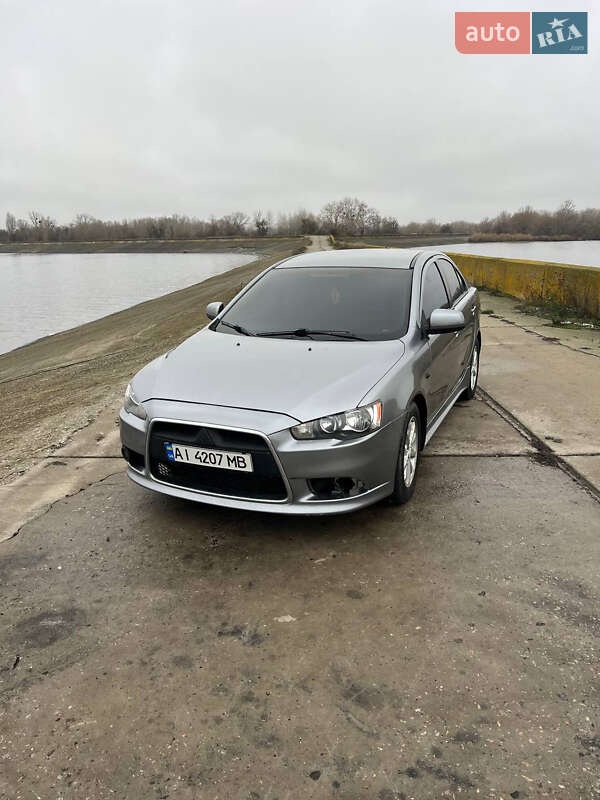 Седан Mitsubishi Lancer 2013 в Богодухове