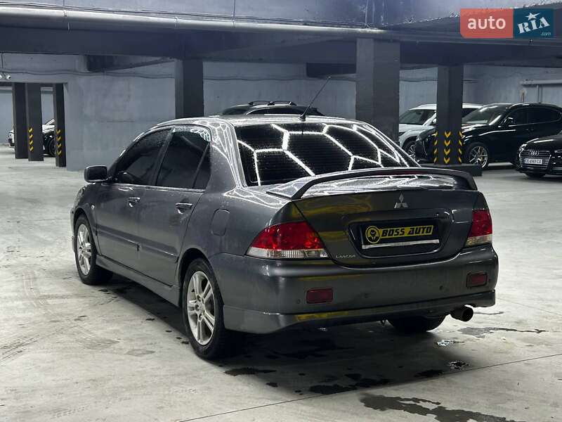 Седан Mitsubishi Lancer 2006 в Чернівцях фото 4 Седан Mitsubishi Lancer 2006 в Чернівцях