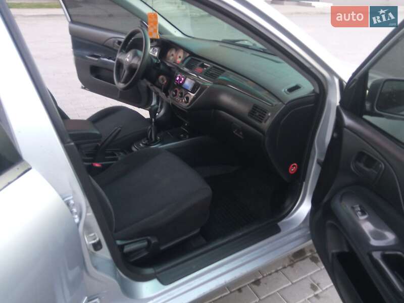 Универсал Mitsubishi Lancer 2006 в Виннице фото 18 Универсал Mitsubishi Lancer 2006 в Виннице