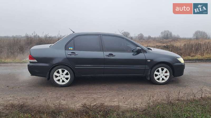 Седан Mitsubishi Lancer 2004 в Чернігові
