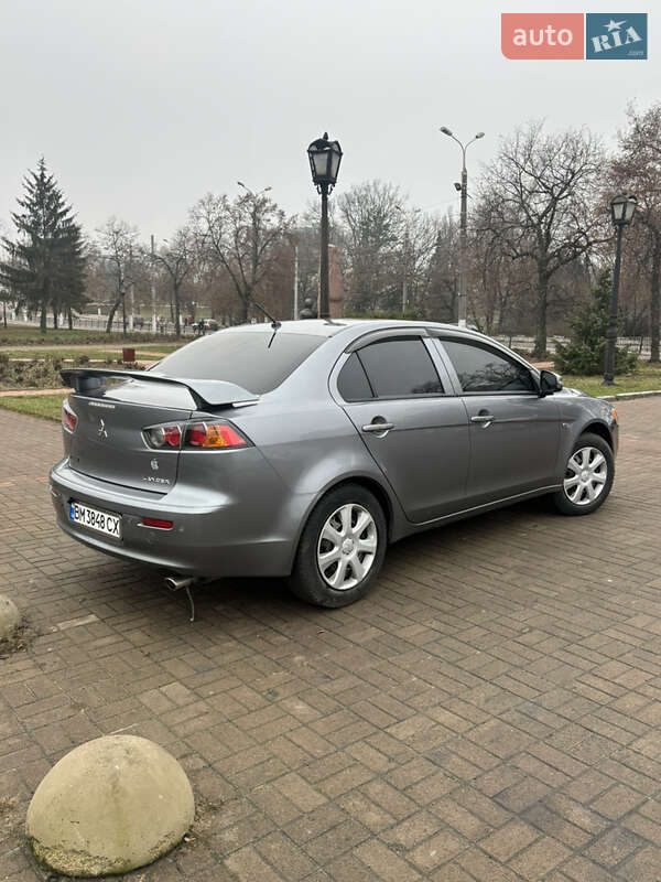 Седан Mitsubishi Lancer 2015 в Сумах