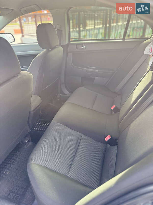 Седан Mitsubishi Lancer 2008 в Ізмаїлі