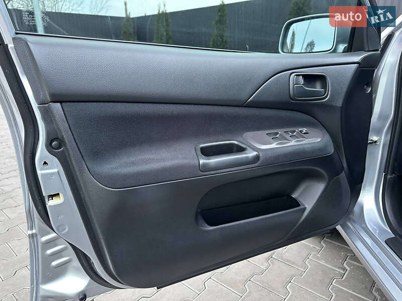 Седан Mitsubishi Lancer 2008 в Дніпрі