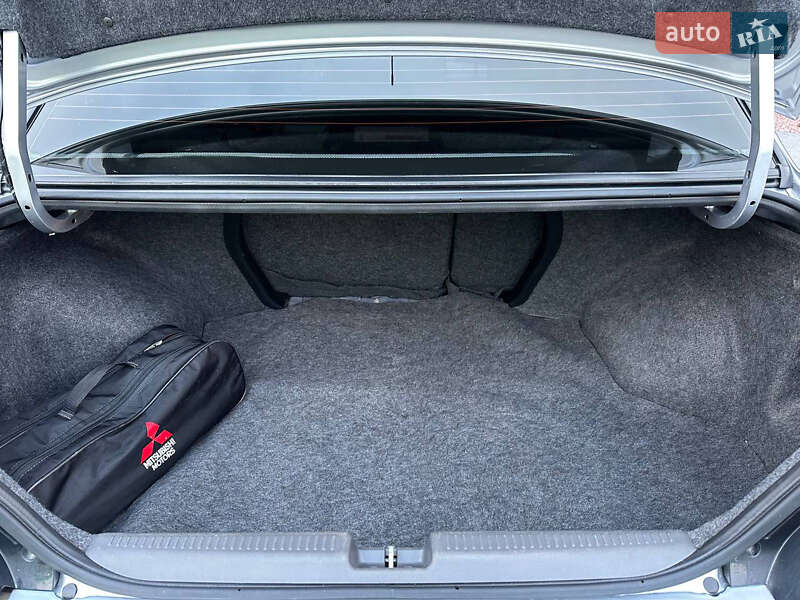 Седан Mitsubishi Lancer 2008 в Дніпрі