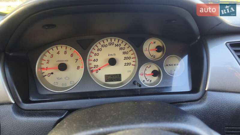 Седан Mitsubishi Lancer 2006 в Ужгороде