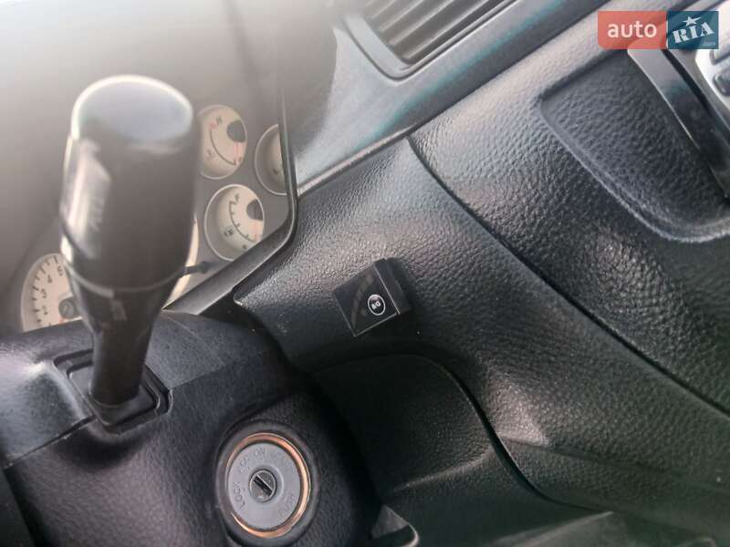 Седан Mitsubishi Lancer 2005 в Герце