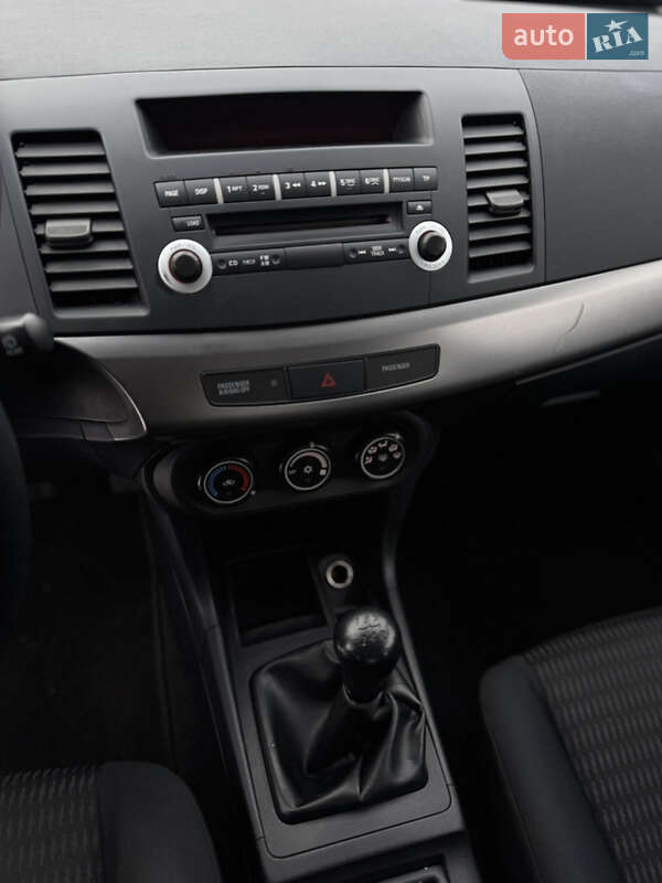 Хэтчбек Mitsubishi Lancer 2012 в Луцке