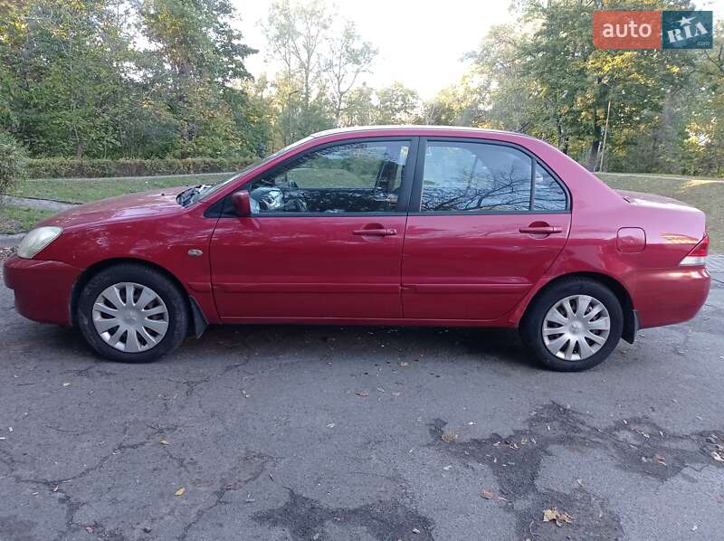 Седан Mitsubishi Lancer 2008 в Киеве