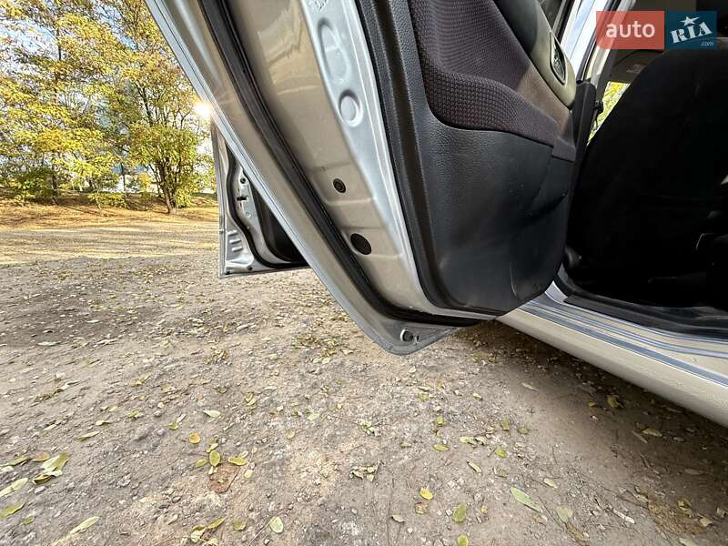 Седан Mitsubishi Lancer 2006 в Днепре фото 8 Седан Mitsubishi Lancer 2006 в Днепре