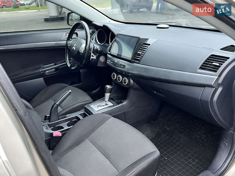 Седан Mitsubishi Lancer 2008 в Кременчуці