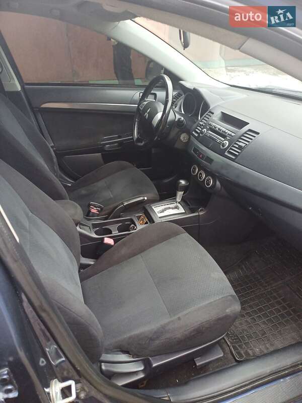 Седан Mitsubishi Lancer 2008 в Кривом Роге