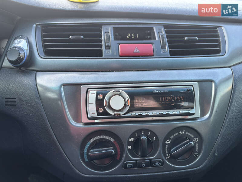 Седан Mitsubishi Lancer 2008 в Гайсину