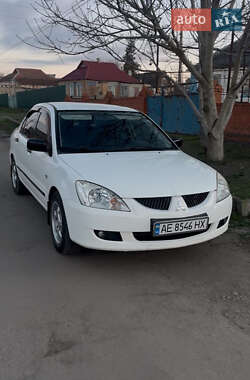 Седан Mitsubishi Lancer 2004 в Софиевке
