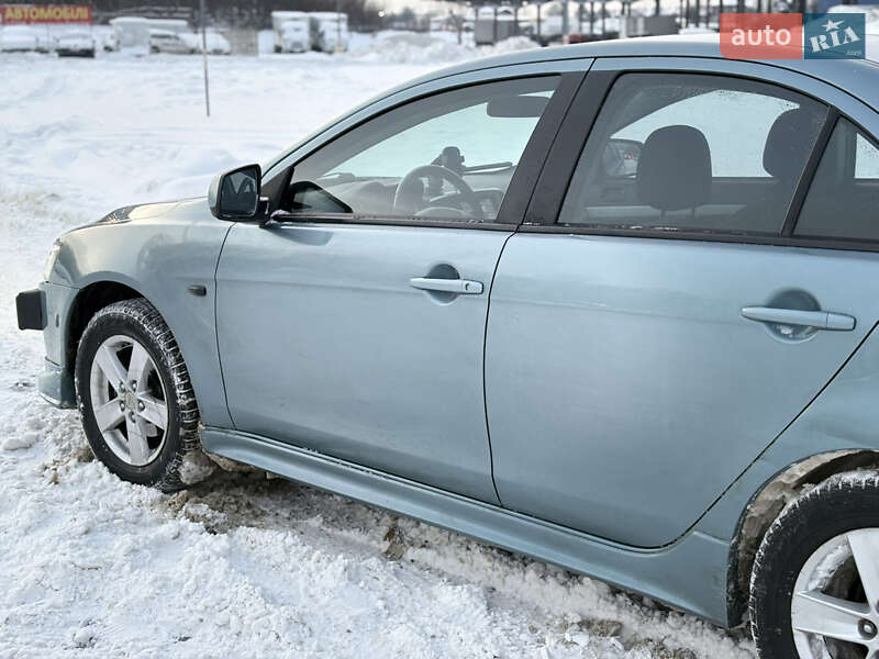 Седан Mitsubishi Lancer 2008 в Львове