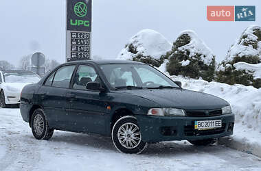 Седан Mitsubishi Lancer 1996 в Жовкві