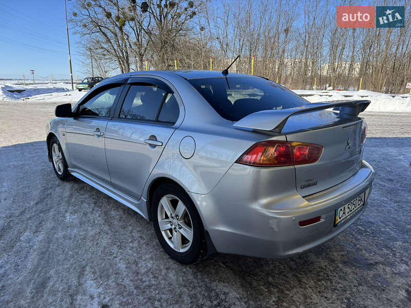 Седан Mitsubishi Lancer 2008 в Смеле