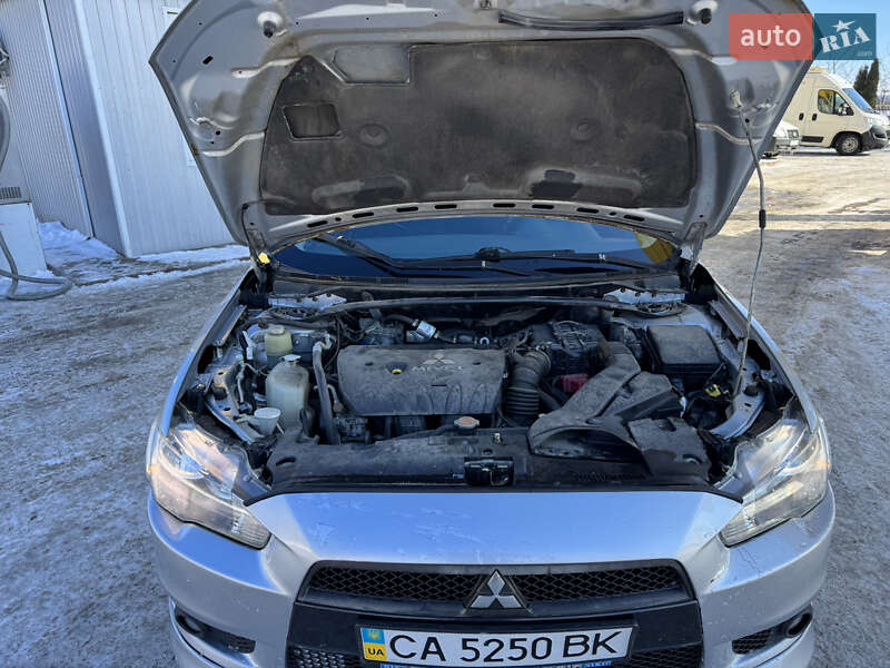 Седан Mitsubishi Lancer 2008 в Смеле