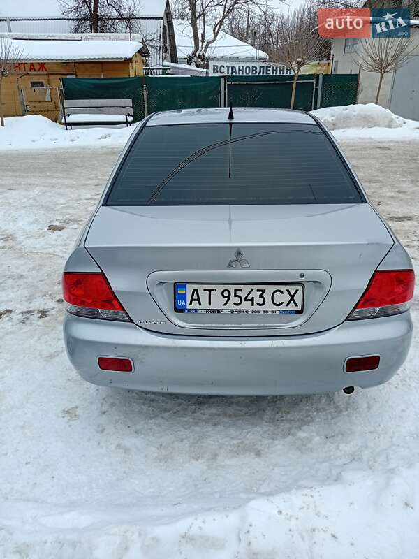 Седан Mitsubishi Lancer 2005 в Сокирянах фото 4 Седан Mitsubishi Lancer 2005 в Сокирянах