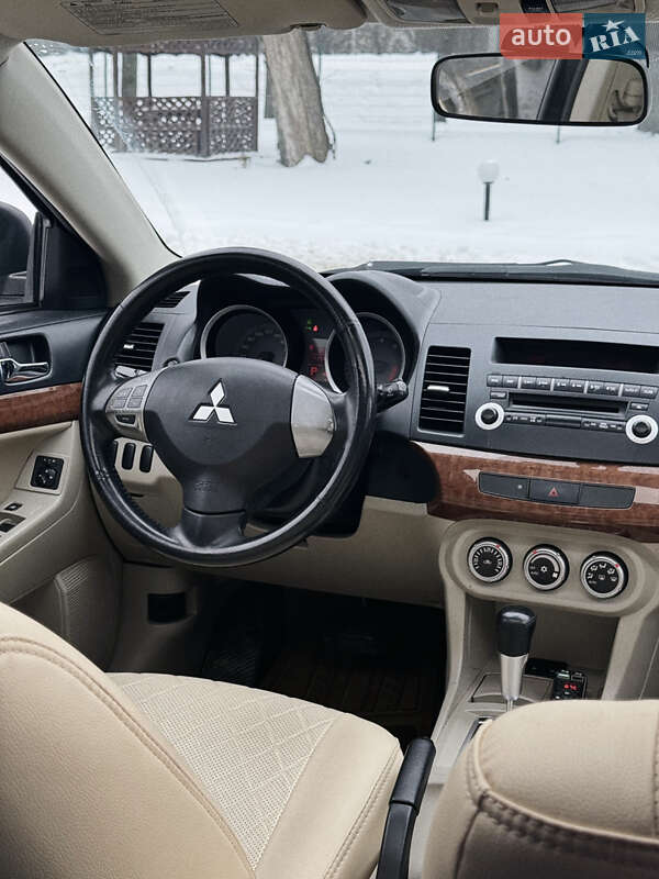 Седан Mitsubishi Lancer 2008 в Киеве фото 22 Седан Mitsubishi Lancer 2008 в Киеве