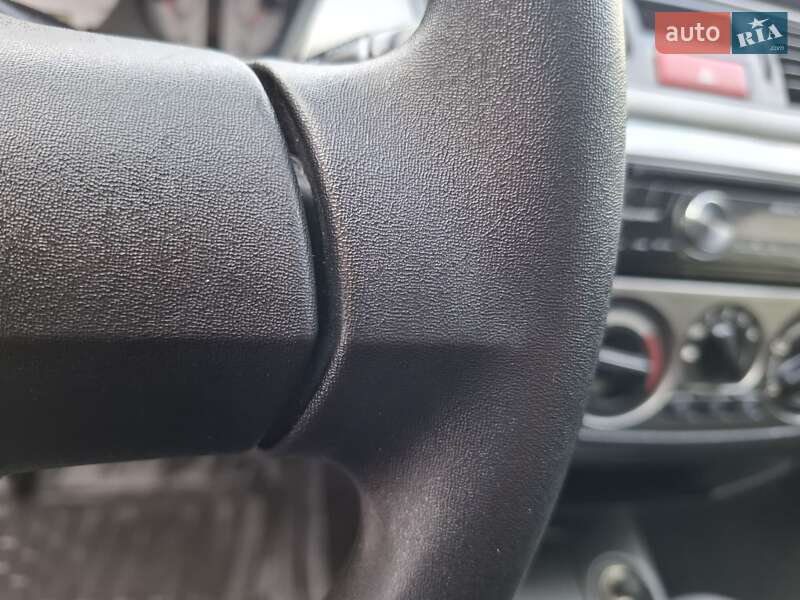 Седан Mitsubishi Lancer 2009 в Киеве