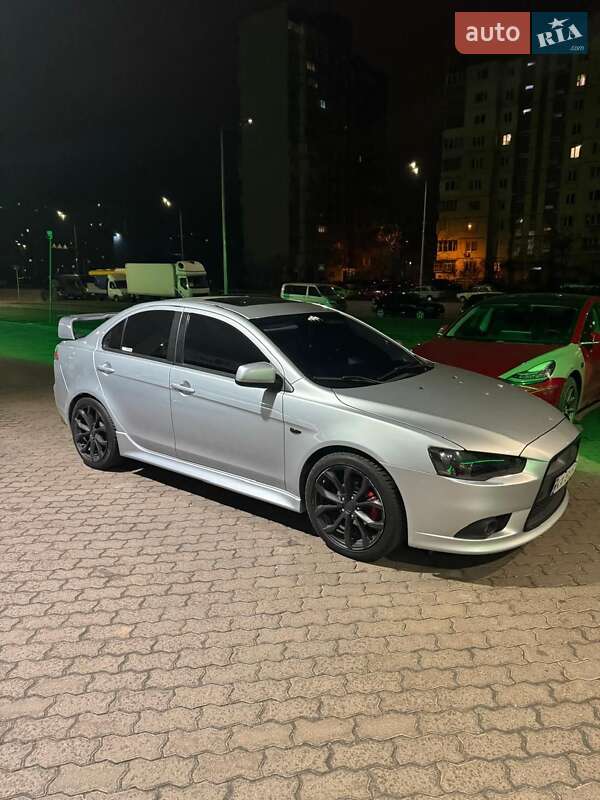 Mitsubishi Lancer 2013