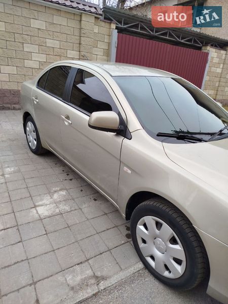 Седан Mitsubishi Lancer 2007 в Днепре