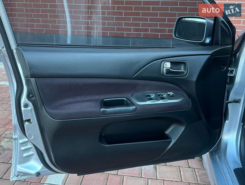 Седан Mitsubishi Lancer 2007 в Одессе