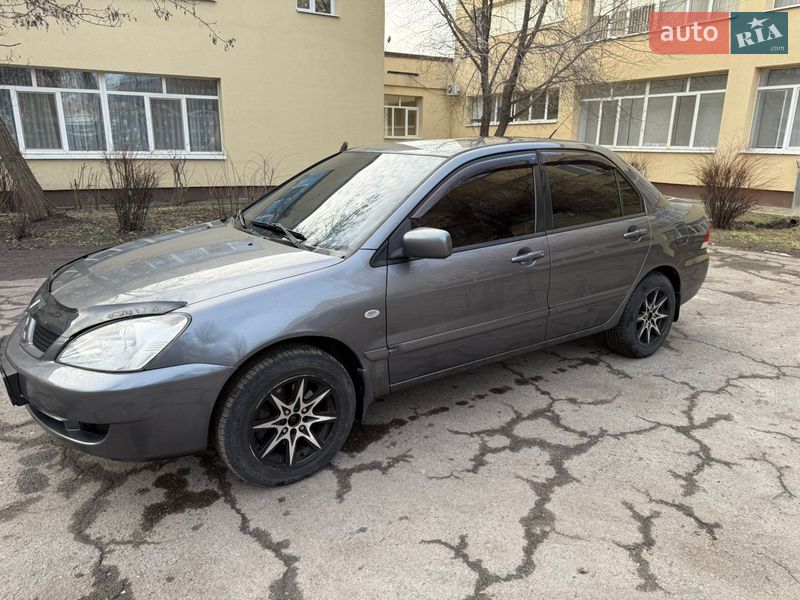 Седан Mitsubishi Lancer 2007 в Днепре