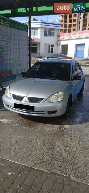 Mitsubishi Lancer 2005