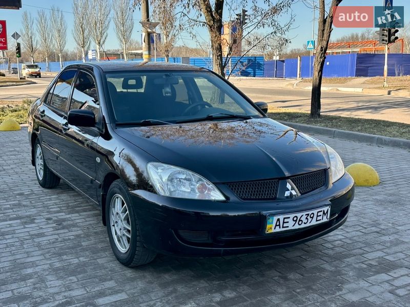 Седан Mitsubishi Lancer 2005 в Каменском