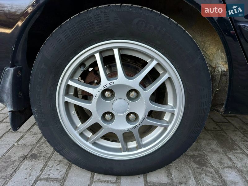 Седан Mitsubishi Lancer 2005 в Каменском