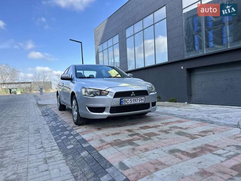 Седан Mitsubishi Lancer 2009 в Львове фото 8 Седан Mitsubishi Lancer 2009 в Львове