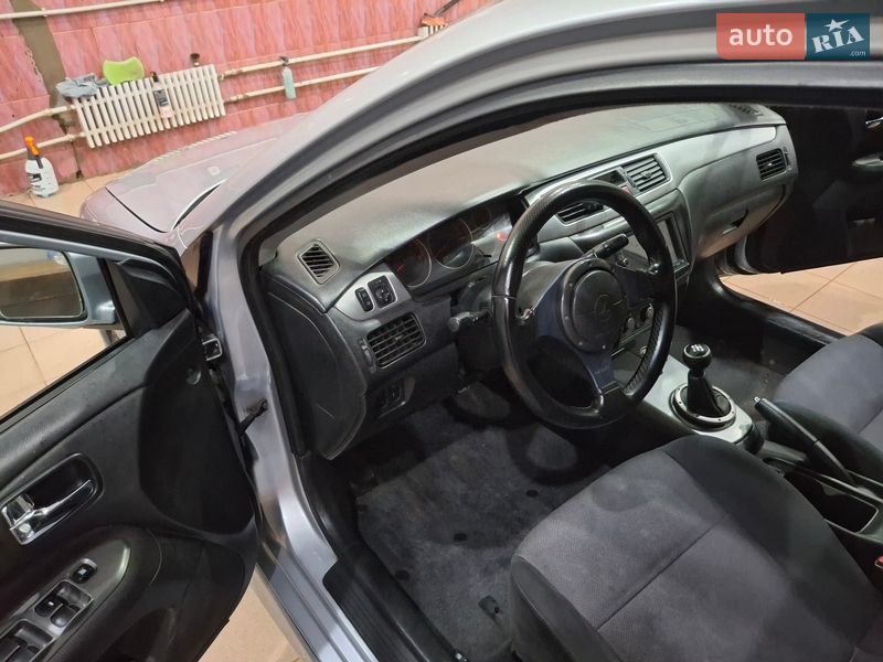 Универсал Mitsubishi Lancer 2006 в Южноукраинске