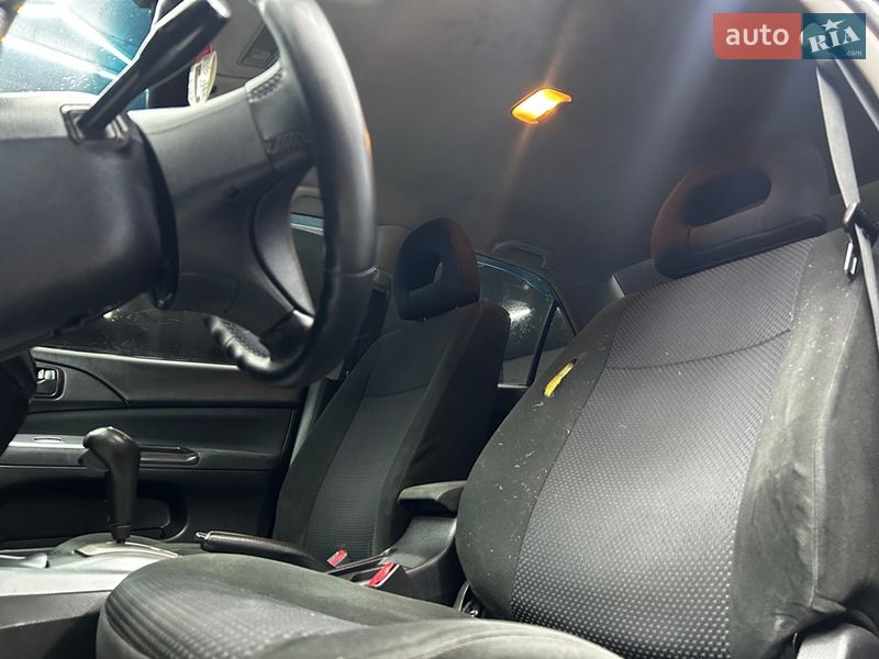 Седан Mitsubishi Lancer 2008 в Черновцах